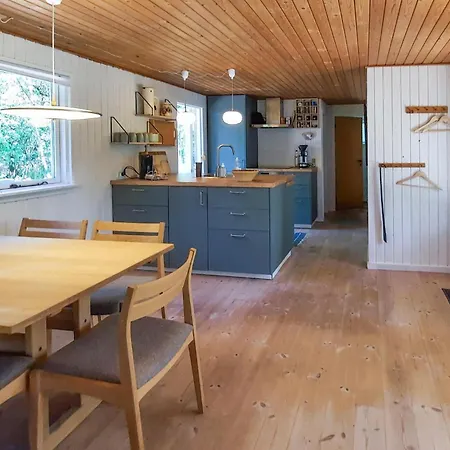 3 Bedroom In Holiday home *
